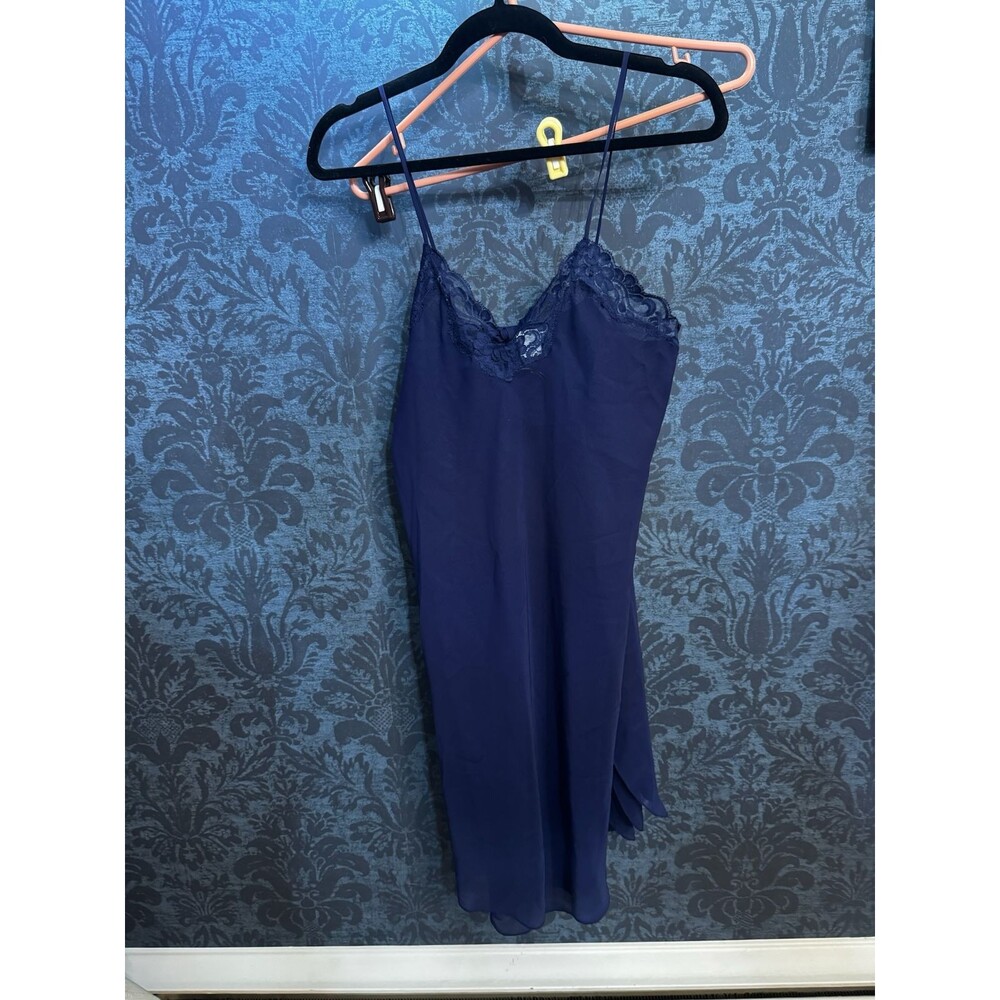 Fantasies satin lace slip